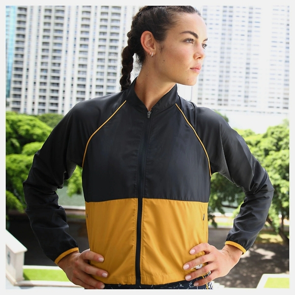 Nwt new balance fast flight jacket in yellow - Picture 3 of 8